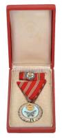 1957. Szolgálati Érdemérem zománcozott Br kitüntetés mellszalagon, szalagsávval, saját tokban T:2
