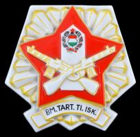 ~1970. "BM Tartalékos Tisztképző Iskola" jelzett hollóházi porcelán emlékplakett eredeti d...