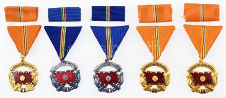 ~1960-1970. "A Haza Szolgálatáért" arany (3x) és ezüst (2x) fokozatok, mind mellszalagon, ...