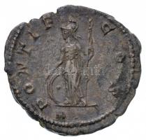Római Birodalom / Róma / Geta 202. Denár Ag (3,23g) T:2,2-
Roman Empire / Rome / Geta 202. Denarius...