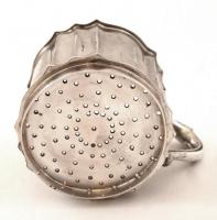 Ezüst porcukorszóró  Ag., nettó: 131,9gr., csak mesterjeggyel,  6,5x5,5cm / Silver-made sugar dredge...