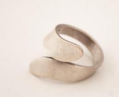 Ezüst(Ag) gyűrű, jelzett, méret: 57, nettó: 7 g