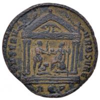 Római Birodalom / Aquileia / Maxentius 307-309. Follis Cu (6,12g) T:2- ph.
Roman Empire / Aquileia ...