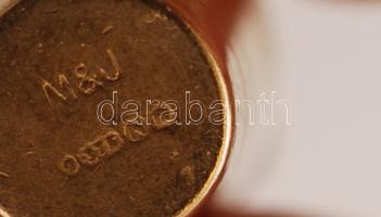 Arany mini pezsgős vödör, Au., 9K.,  bruttó:1,9gr., jelzett, 1,5x2cm/ Gold champagne bucket, Au 9K, ...