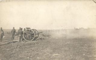 Üteg tüzelés közben, Harcér 1915-1916 Dvorszky Ede / WWI K.u.K. military, firing cannon photo (EK)