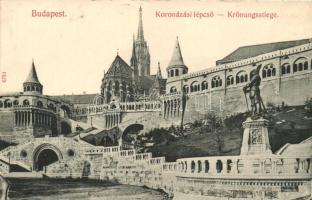 Budapest I. Királyi vár, Koronázási lépcső, Hunyadi János szobor