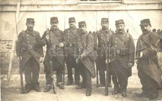 WWI French soldiers, group photo (fa)
