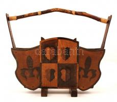 Újságtartó, fa, nyomattal, 52×59 cm