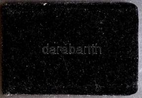 Ezüstszínű névjegykártyatartó/bankkártyatartó velúr tokban, eredeti dobozában, újszerű állapotban, 9...