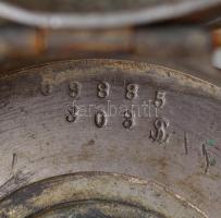 Réz iránytű-, vagy óratok, jelzett, d: 8,5 cm