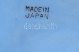 Díszes, keleti motívumos japán bonbonier, kézzel festett, jelzett, apró kopásnyomokkal, d: 10 cm