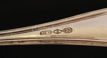 Ezüst, Szent Jakab kagyló alakú díszkanál  Ag., nettó: 24,8gr., jelzett, 12,5cm / Silver, scallop-sh...