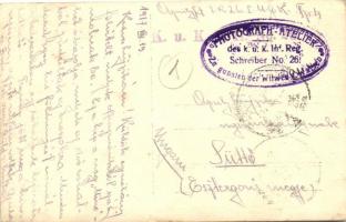 3 db fotó képeslap a K.u.K. hadsereg hétköznapjaiból, az egyik képen a 30,5 cm-es tüzérségi gránátok...