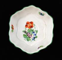 Herendi Tertia virágmintás gyufatartó, kézzel festett, jelzett, apró kopásnyomokkal, 6×4,5×2,5 cm + ...