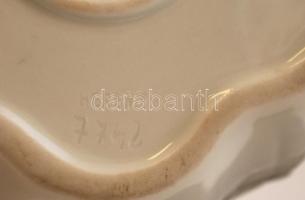 Herendi Tertia virágmintás gyufatartó, kézzel festett, jelzett, apró kopásnyomokkal, 6×4,5×2,5 cm + ...