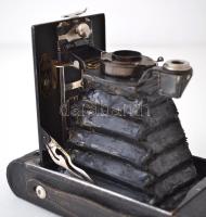cca 1917-1919 Kodak No. 2. Folding Autographic Brownie fényképezőgép, kis kopásnyomokkal, új vászont...