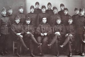 1937 a magyar királyi "Bethlen Gábor" 10. honvéd gyalogezred I. század tisztesiskolásai, c...