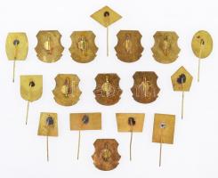 17db-os szocialista, zománcozott jelvény tétel T:2