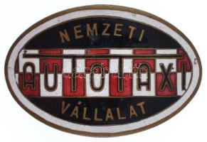 ~1950. "Nemzeti Autotaxi Vállalat" tűzzománcozott jelvény (51x34mm) T:2