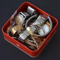 Vegyes bolha tétel: nagyrészt bizsuk, köztük órákkal, óraszíjakkal, fém dobozban, némelyik kis hiánn...