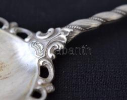 Díszes ezüst (Ag.) kanál, jelzett, h: 15 cm, nettó 25,4 g