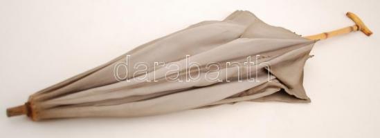 Régi fanyelű esernyő, apró hibával, cca 80cm