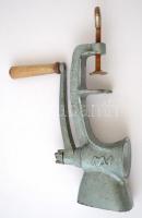 Régi fém mákdaráló, m: cca 20 cm