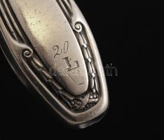 Díszes ezüstözött keresztelő étkészlet: 2 db villa, 1 db kanál, 2 db kés, 1 db kiskanál, dobozban