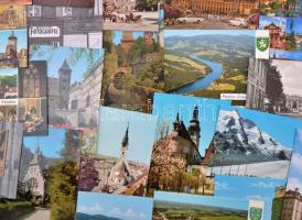 Kb. 200 db MODERN német és osztrák városképes lap dobozban / Approx 200 modern German and Austrian town-view postcards in a box