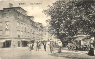 Fiume, Via Fiumara / market place