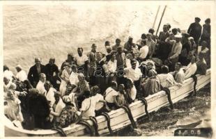 Helgoland, people in boat, group photo, Photohaus Atlantik P. Pawlowski