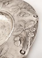 Szecessziós tál, ezüstözött alpakka, ch jelzett, d:31cm