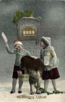 &#039;Boldog újévet&#039; / New Year, children with St. Bernards dog (fa)