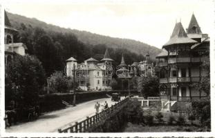 Szováta-fürdő, Sovata; Villa Ciocarlia, E. Kohn női és férfi szabó hirdetése, automobil / villa, advertisment of tailor E. Kohn, automobile