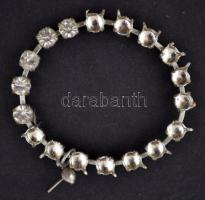 Vegyes, nagyrészt átnézetlen bizsu tétel, nyakláncok, karkötők, stb