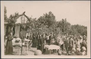 1921 Az M.T.E. Tátra Asztalának zászlóavató ünnepélye a Zsíros hegyen, (jobba alsó sarokban Cholnoky Jenő), verzón feliratozva, 9x13cm