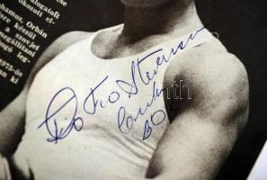 Teófilo Stevenson (1952- 2012) háromszoros olimpiai és világbajnok kubai amatőr ökölvívó  saját kezű...