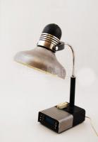 1960 Retró szovjet Elektronyika márkájú asztali lámpa, digitális kijelzős órával, ébresztőóra funkcióval, izzó nélkül, régi aljzattal, működik, m: 43,5 cm
