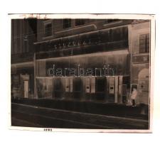 1977 Budapest, Csokonai mozi, 11 db szabadon felhasználható, jogdíjmentes, professzionális minőségű ...