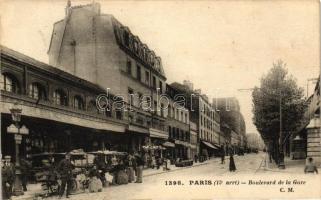 Paris, Boulevard de la Gare / street to the railway station, vendors, police officers (EK)