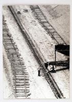 cca 1970 Magyar Alfréd: Agyagbánya, feliratozott vintage fotóművészeti alkotás, kasírozva, 39x28,5 cm