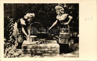 Mezőkövesd, Gulyásfőzés / Hungarian folklore, Gulasch cooking