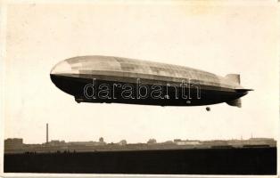 1931 Budapest XXI. Csepel, Zeppelin léghajó Csepel felett, Schäffer Gy. photo