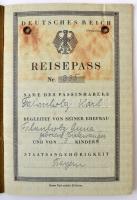1930 Fényképes német birodalmi útlevél házaspár és gyermekeik részére kiállítva, az egyik fénykép hi...