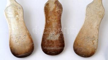 Monogramos ezüst (Ag.) kanalak (4 db), jelzett, mesterjeggyel,(BM), h:22 cm (5×), nettó:280 g