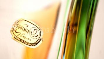 Bohémia Glass üveg váza, fúvott, anyagában színezett,  jelzett, hibátlan, 19x12cm