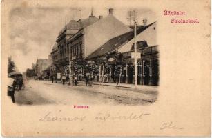 Szolnok, Piac tér, áruház (EK)