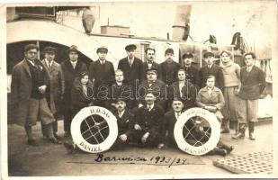 1933/1934 A Duna Gőzhajózási Társaság Dániel nevű hajójának legénysége és személyzete(?) / The crew and staff of the DDSG Daniel steamship, photo (EK)