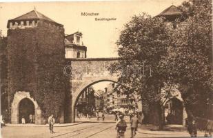 17 db RÉGI városképes képeslap, európai városok, nagyrészt osztrák lapokkal, vegyes minőség / 17 old...