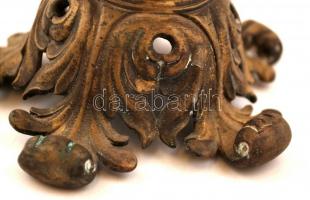 Barokk stílusú réz gyertyatartó, m: 22,5 cm